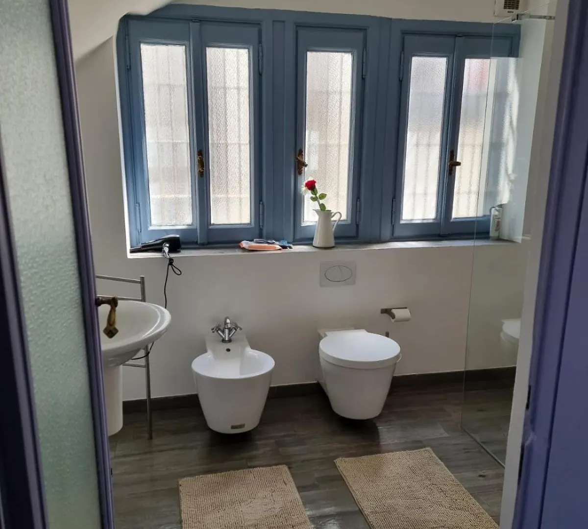 Apartment Attico Incantevole In Centro Citta Con Terrazzo Vicino Alle Sfilate Di Moda Milan Italy